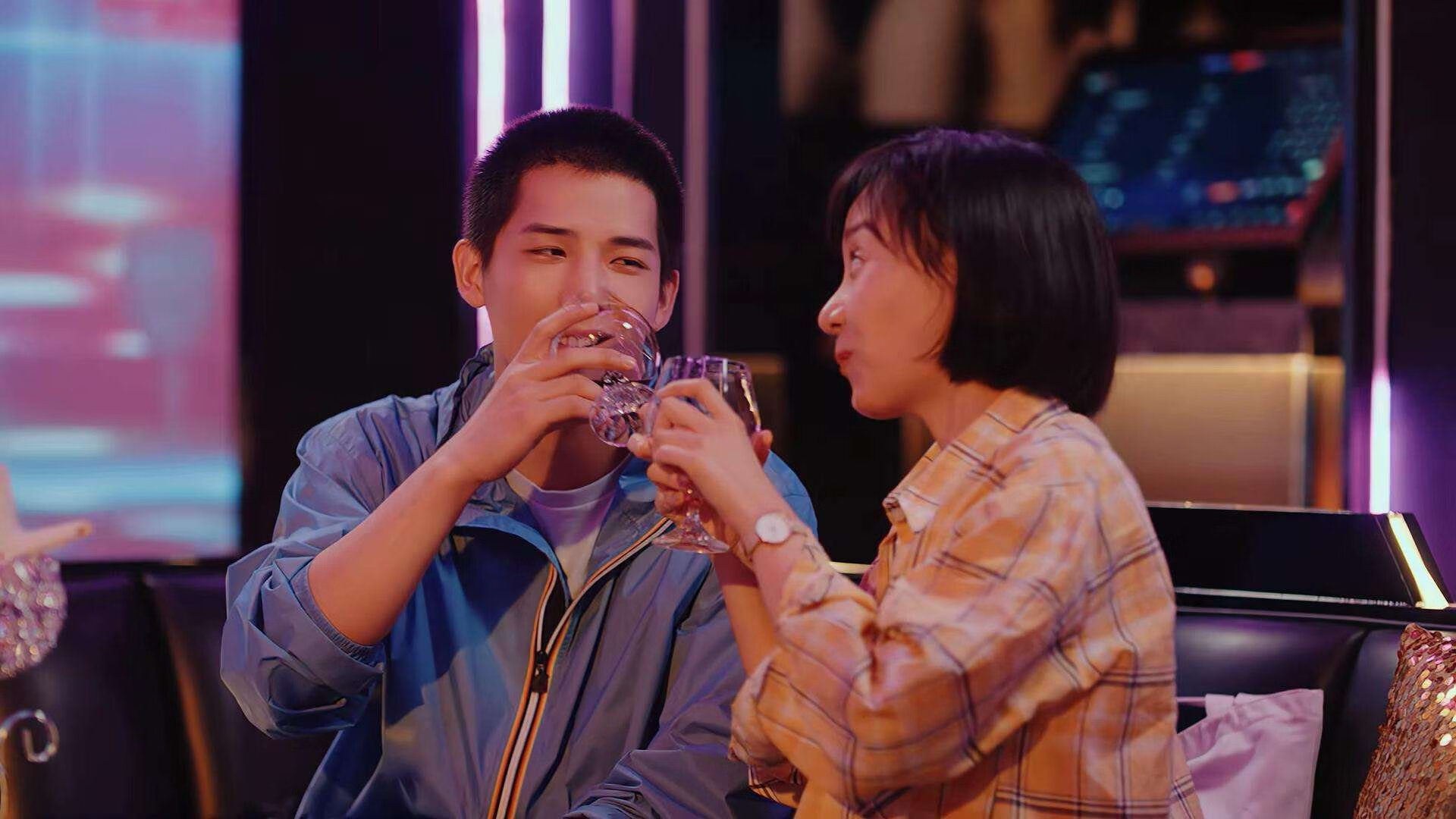 九游娱乐官网 (JIUYOU)-电竞直播平台多元化内容运营策略及商业变现模式探讨，电竞游戏直播发展