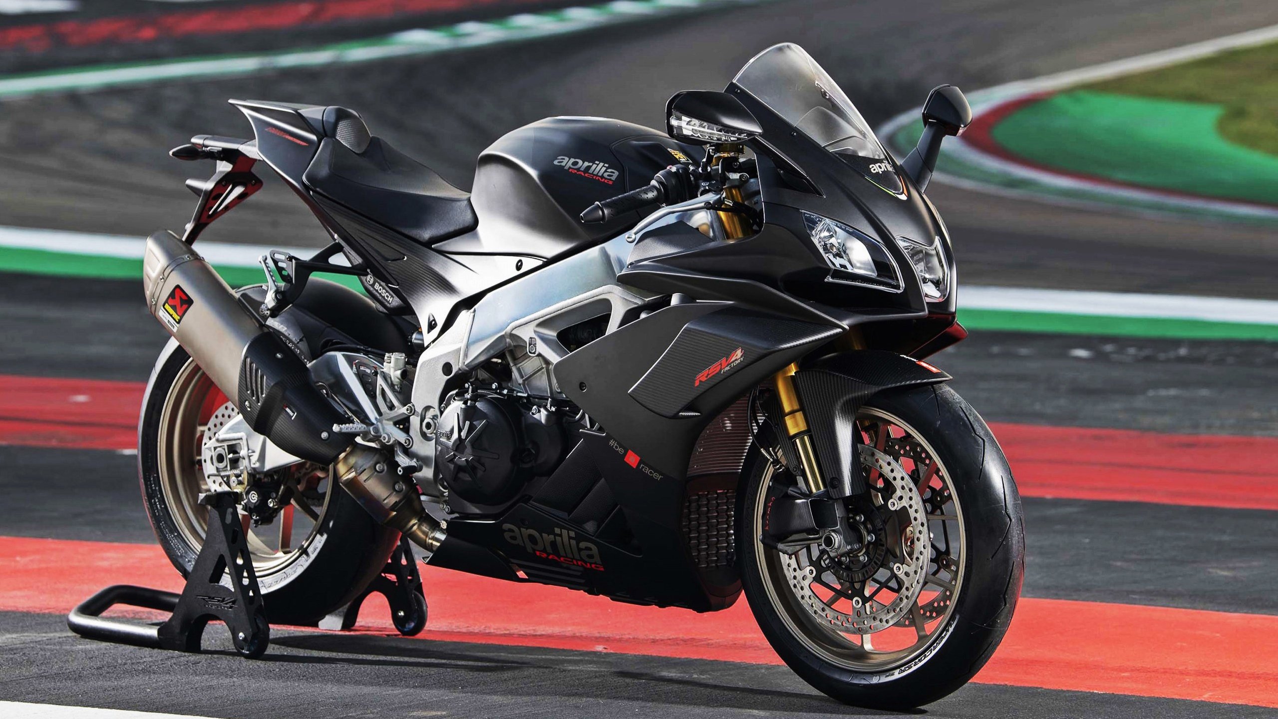 皇马客场1-1战平瓦拉多利德,错失两分,皇马1比4瓦伦西亚