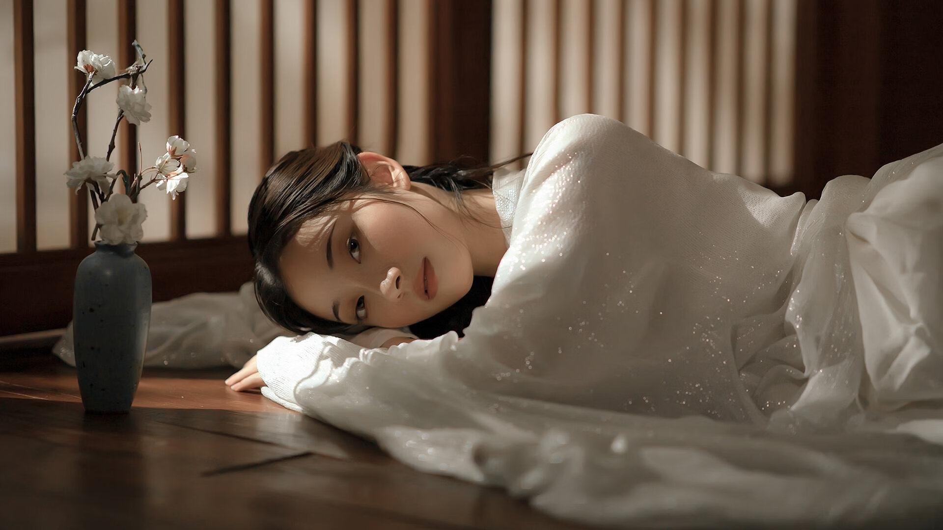 澳女泳队三强之争中稳居第一集团，澳洲泳坛少女惊艳